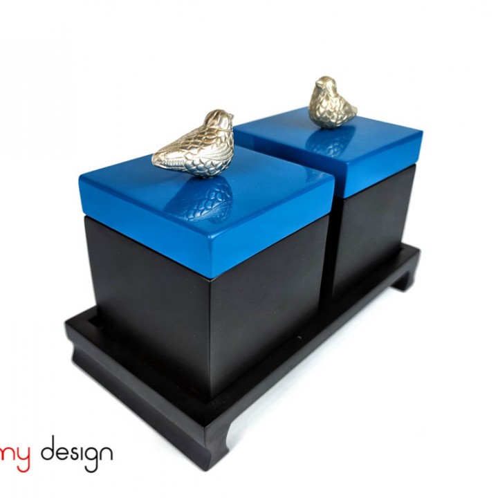 Set of 2 square boxes 9cm with blue lid with birds included with stand